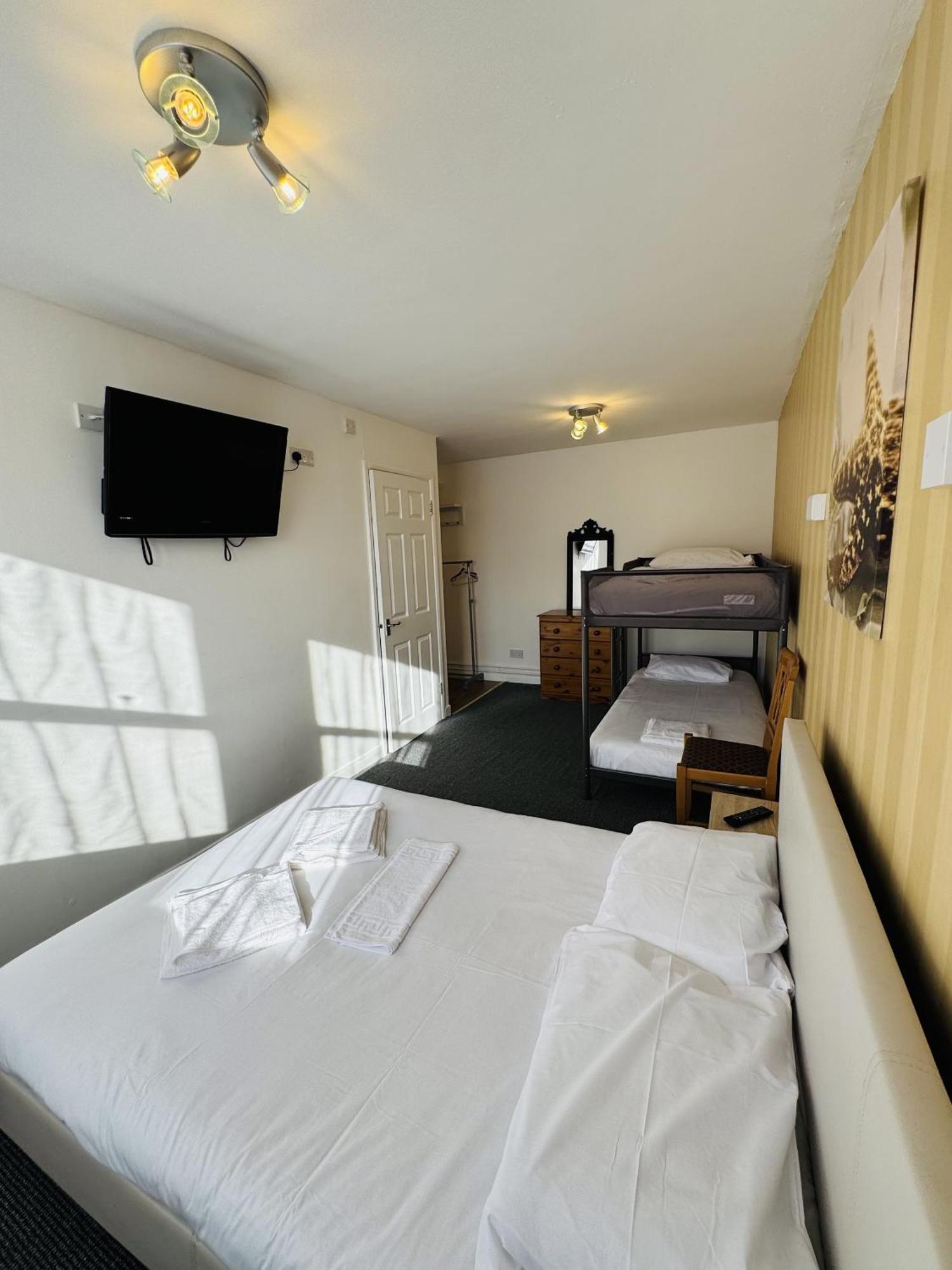Carlton Court Hotel Истбурн Номер фото