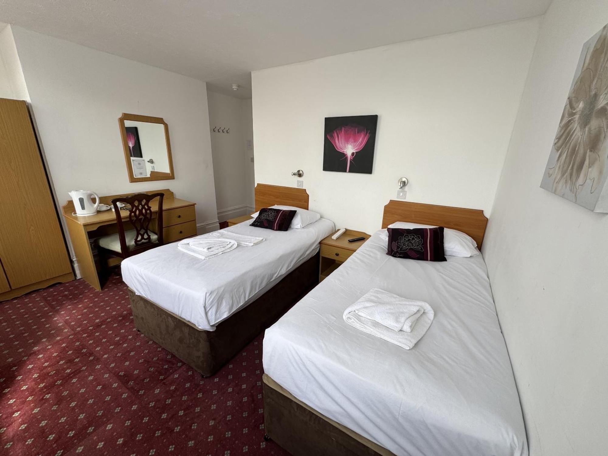 Carlton Court Hotel Истбурн Экстерьер фото