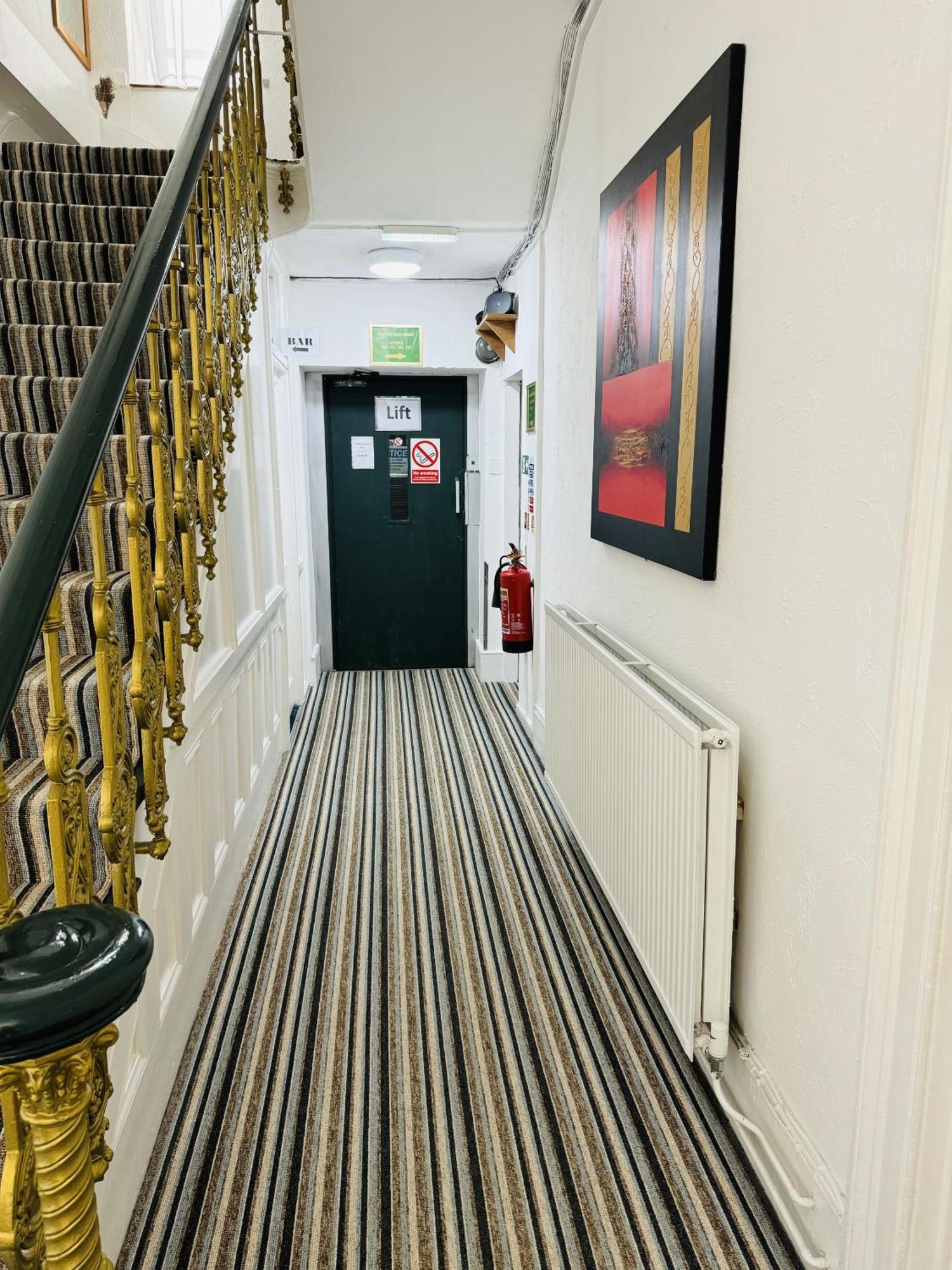 Carlton Court Hotel Истбурн Экстерьер фото